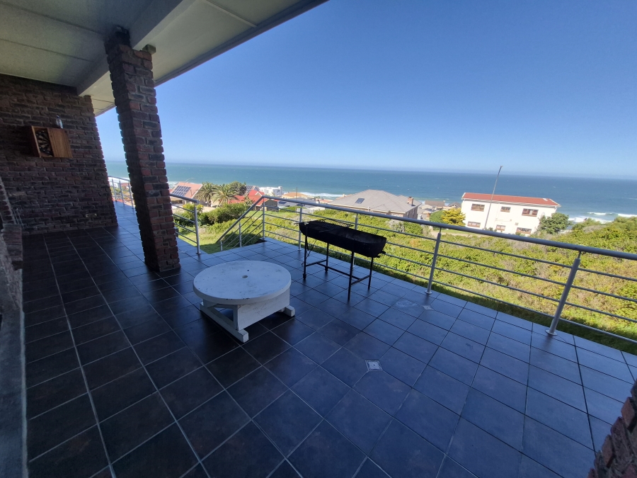 5 Bedroom Property for Sale in Dana Bay Western Cape